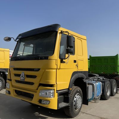 ราคาดี SINOTRUCK 371 375 HP HOWO รถยนต์ดึงกับหัว WEICHAI และแรงปั่นสูงสุด ออนไลน์