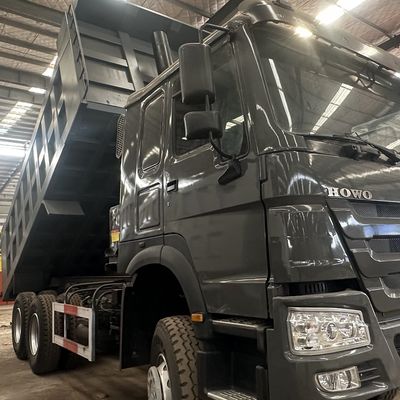 ราคาดี รถบรรทุกน้ํามัน 300 ลิตร HOWO 6X4 รถบรรทุกบรรทุกน้ํามัน 25-30t ด้วยสีและที่นั่งที่สามารถปรับแต่งได้≤5 ออนไลน์